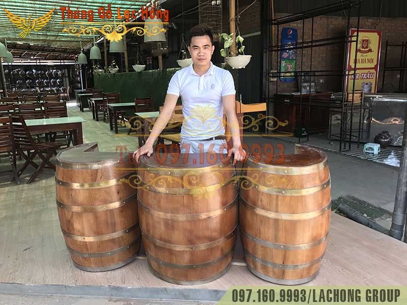 b&aacute;n th&ugrave;ng rượu gỗ