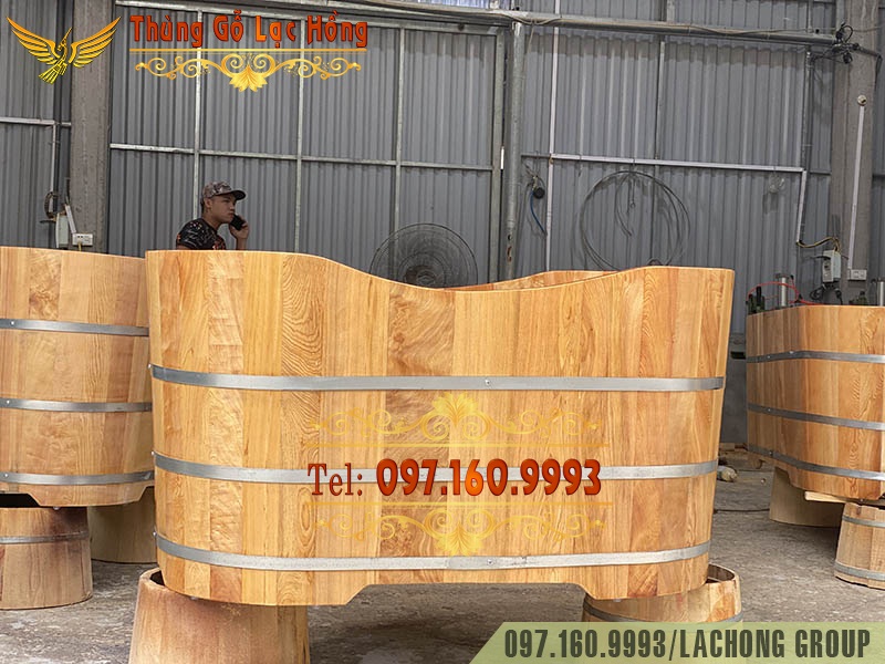 th&ugrave;ng tắm bằng gỗ