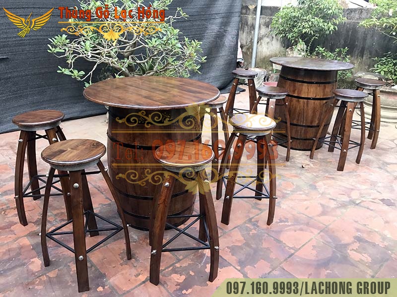 b&agrave;n ghế quầy bar th&ugrave;ng gỗ