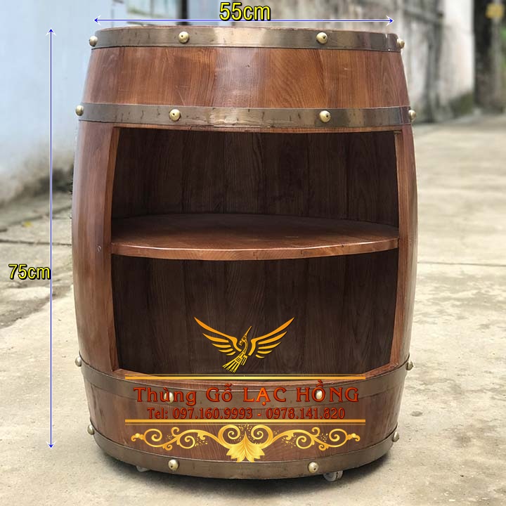 th&ugrave;ng rượu gỗ cũ