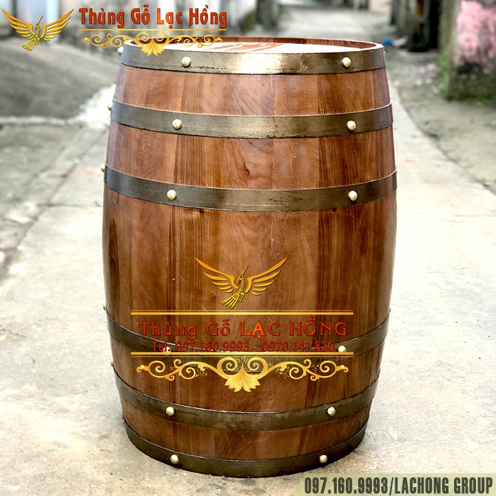 th&ugrave;ng trang tr&iacute; rượu vang