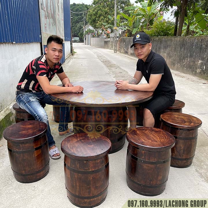 Bộ Bàn 10 Ghế Bom Rượu Gỗ Thông Cafe