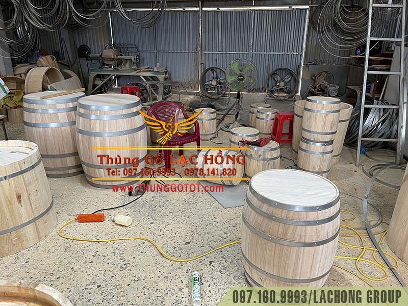 xưởng th&ugrave;ng rượu gỗ