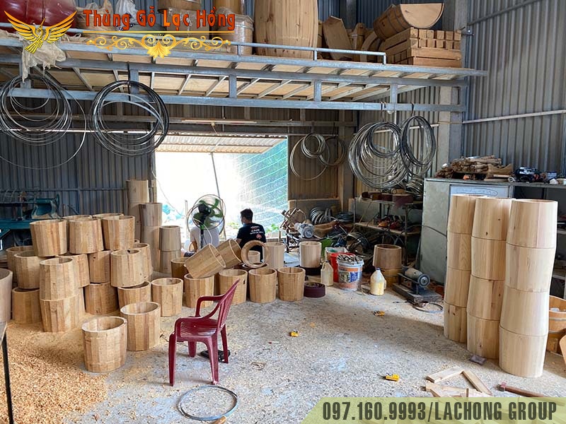 b&aacute;n chậu gỗ