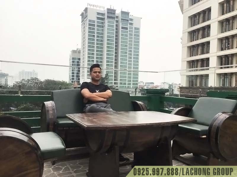 b&agrave;n ghế th&ugrave;ng gỗ sồi