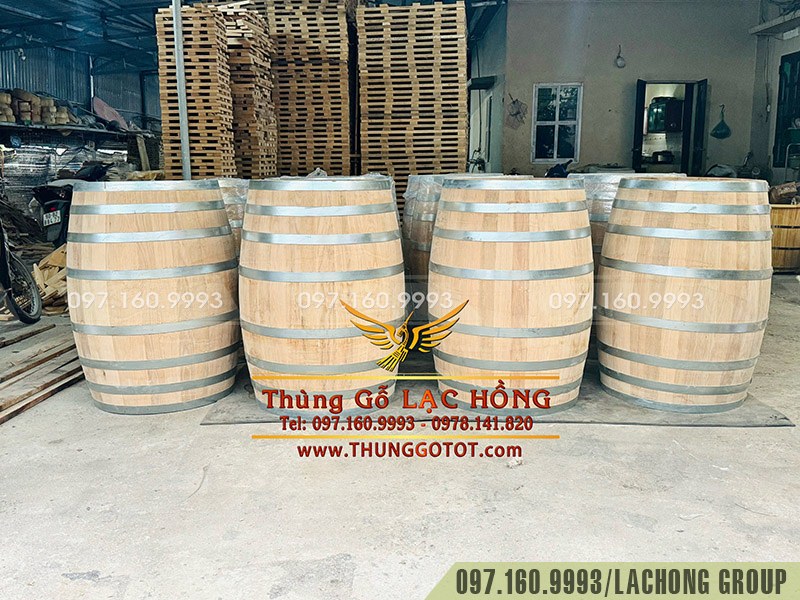 b&aacute;n th&ugrave;ng gỗ sồi