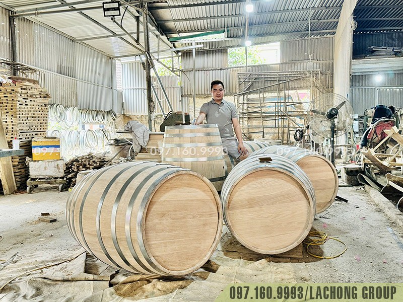 c&aacute;ch đ&oacute;ng th&ugrave;ng gỗ sồi